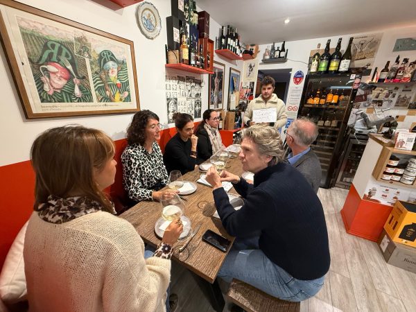 Soirée œnologie – Dégustation et explications du propriétaire de la cave